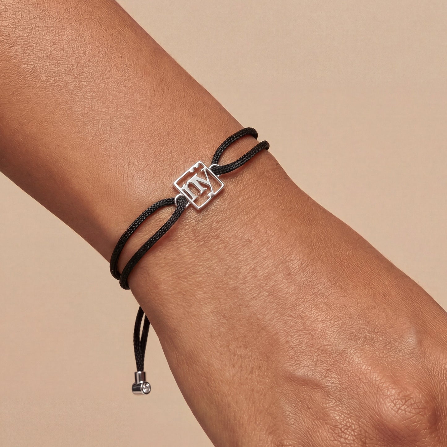 nÿ Adjustable Cord Bracelet