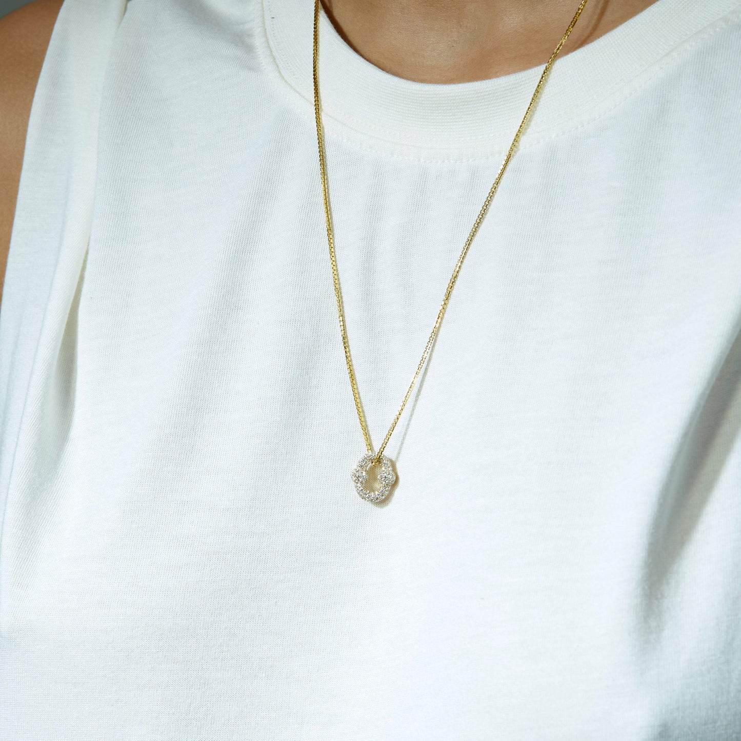 Umlaut Full Diamond Pendant
