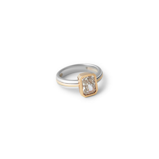 TWO TONE STACKED DIAMOND BAND
